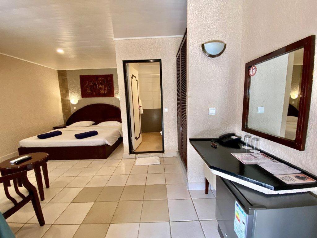Senegambia Beach Hotel Kololi Esterno foto