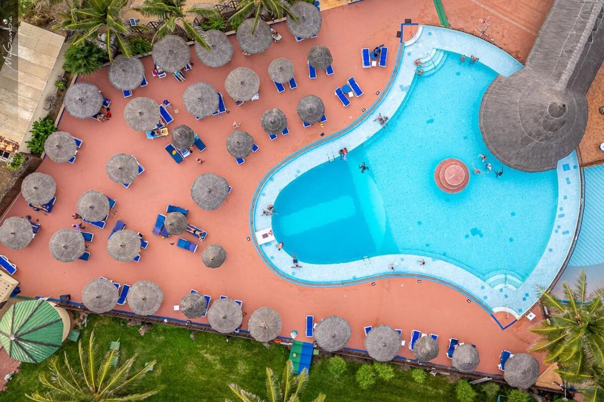 Senegambia Beach Hotel Kololi Esterno foto